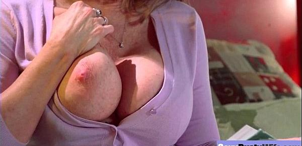  Big Tits Slut Housewife (Darla Crane) Like Hard Style Intercorse movie-11